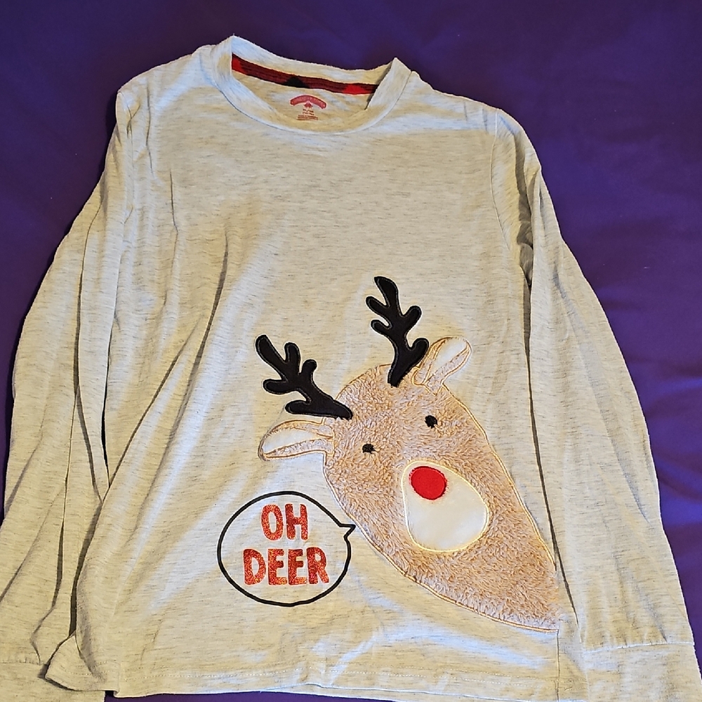 Holiday Time Gray Reindeer Long Sleeve Tee